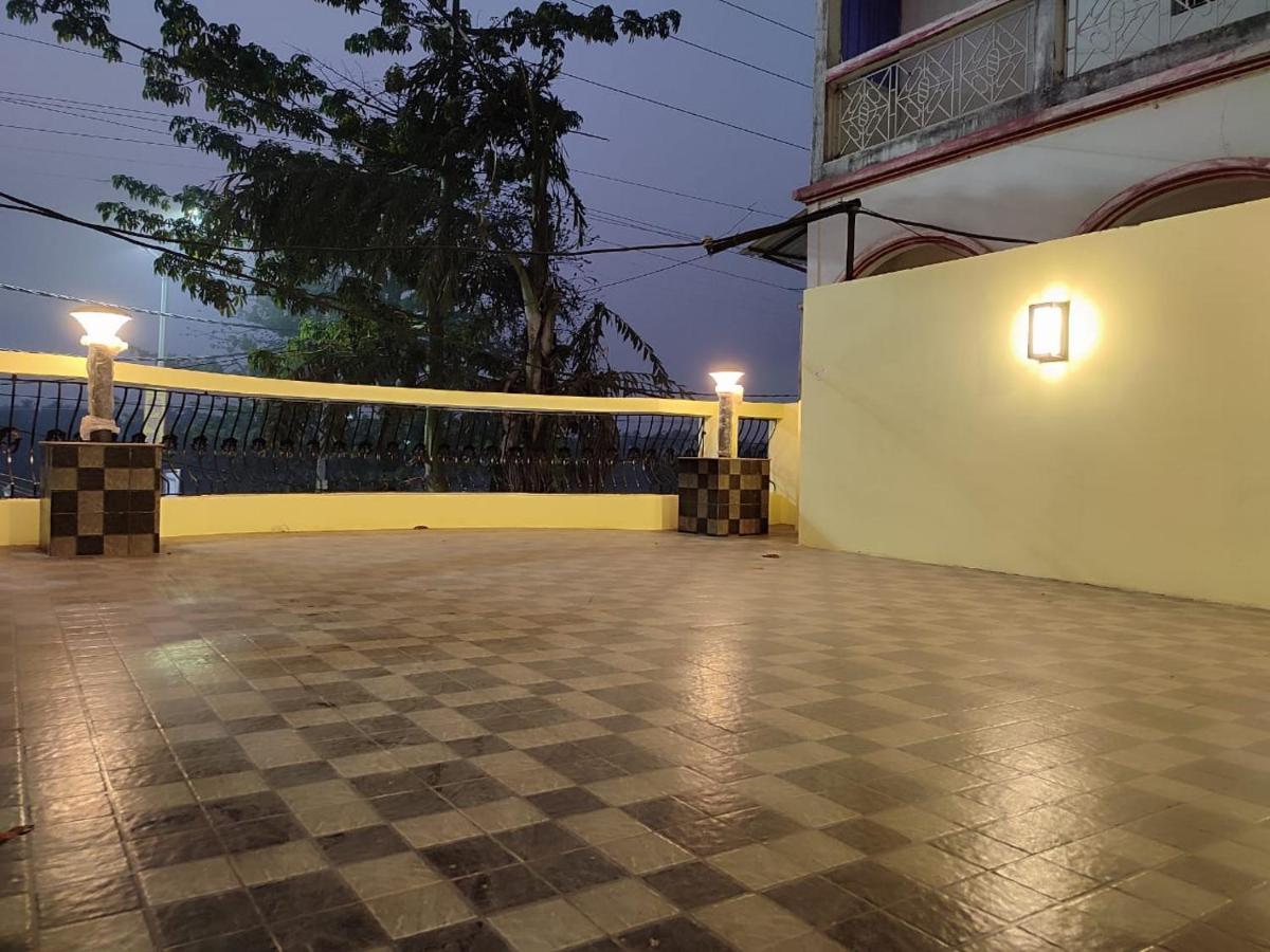 Staymaker Hotel Mohan Palace Baharampur Luaran gambar