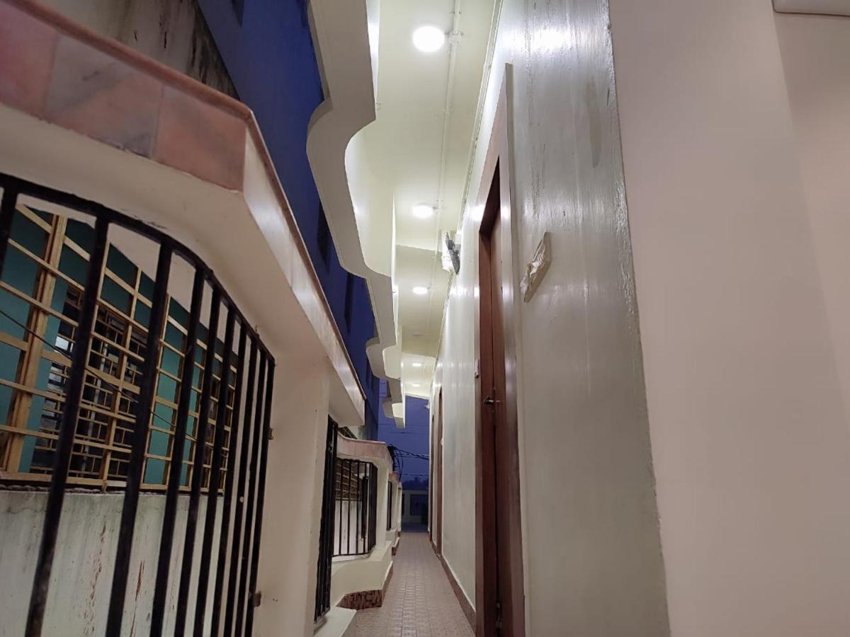 Staymaker Hotel Mohan Palace Baharampur Luaran gambar