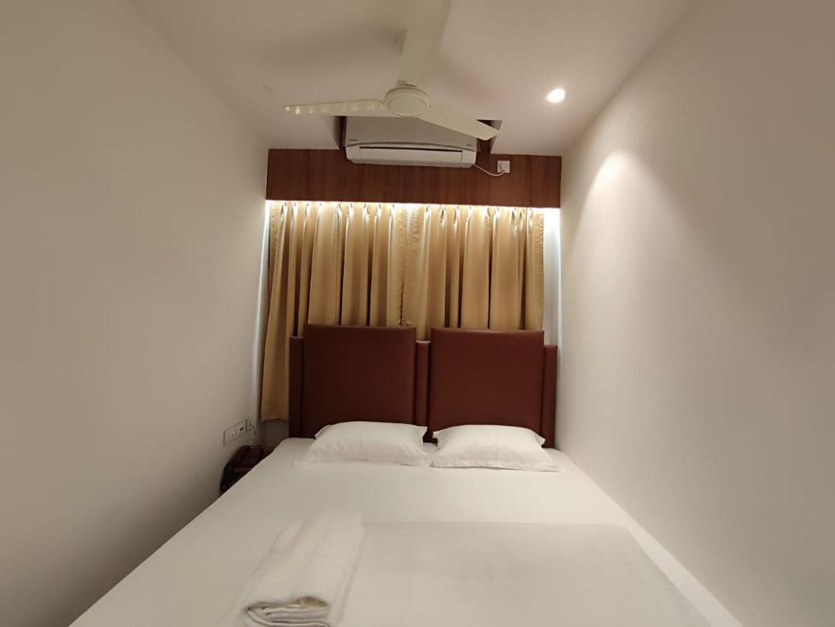 Staymaker Hotel Mohan Palace Baharampur Luaran gambar